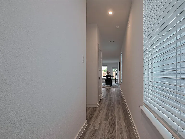 10405 Hadley Park Trl — Photo 5