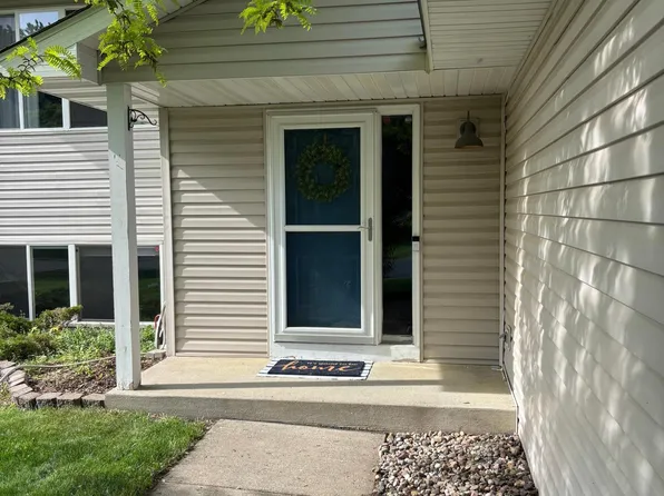 127 Bluestem Ave, Shakopee, MN 55379