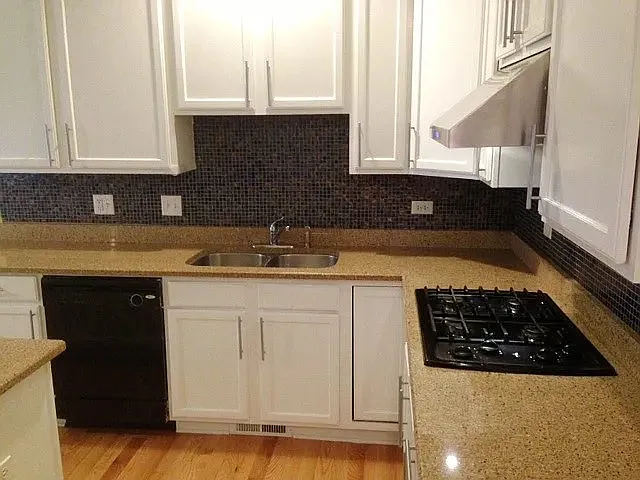 10S447 Carrington Cir — Photo 14