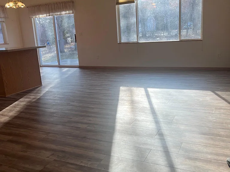 6044 Fountain Rd — Photo 5