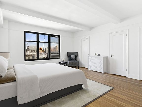 4th image of 530 Amsterdam Ave #19J