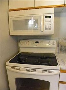 5th image of 2413 Rockne Dr