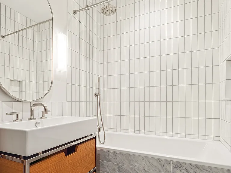 11 Hoyt St #28D — Photo 6