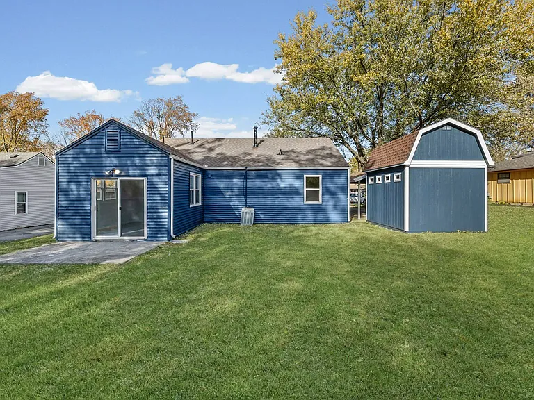 5631 Parkview Ave — Photo 28