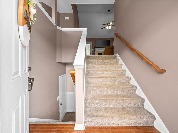 3rd image of 1260 Morstead Dr