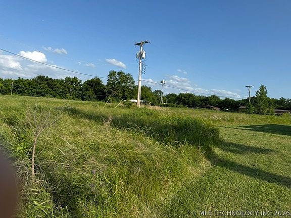 4th image of 13743 S Highway 75