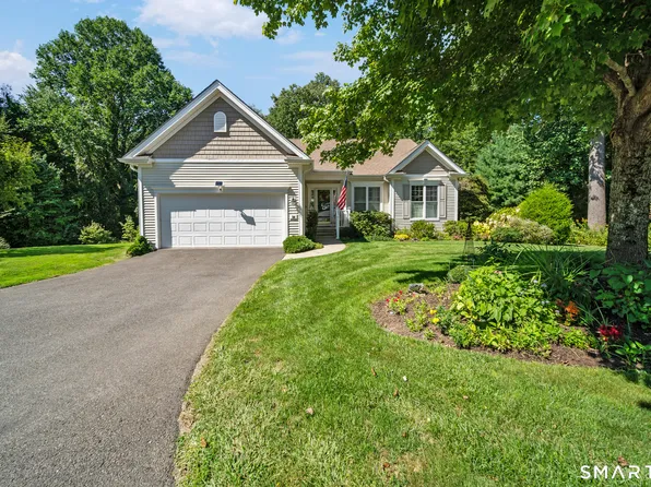 84 Links Way #84, Oxford, CT 06478