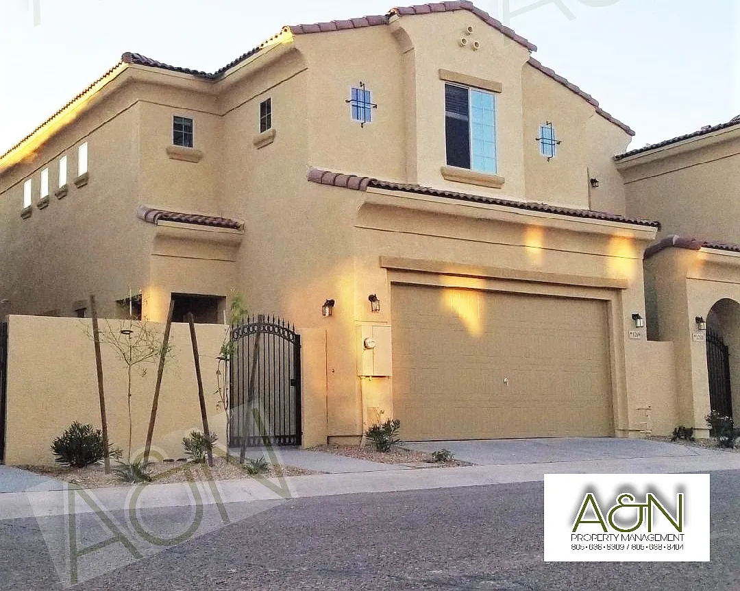 4 bed, 3.5 bath, 1934 sqft, $2,375 — Photo 1