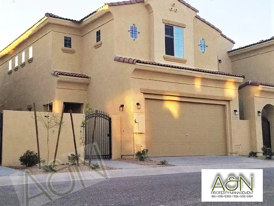 1367 S Country Club Dr #1255