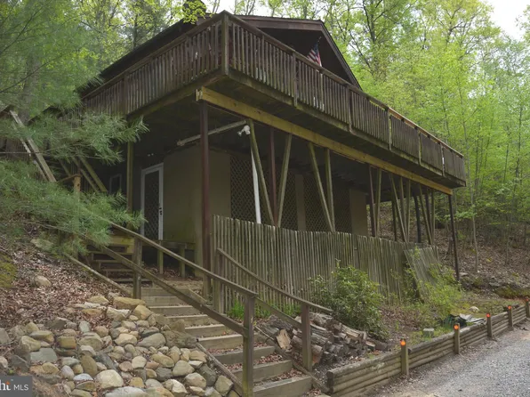 668 Ritters Valley Dr, Capon Bridge, WV 26711