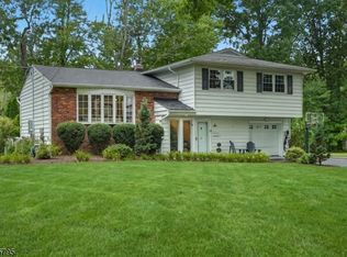 6 Gordon Pl, New Providence, NJ 07974