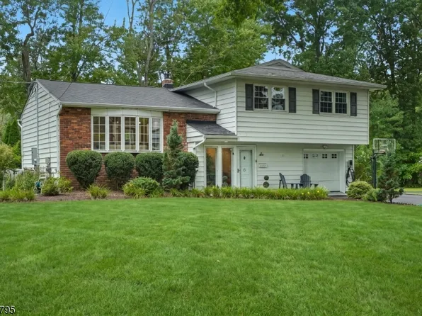 6 Gordon Pl, New Providence Boro, NJ 07974