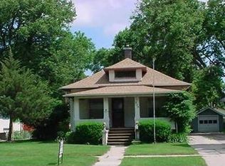 215 W 12th St, Grand Island, NE 68801