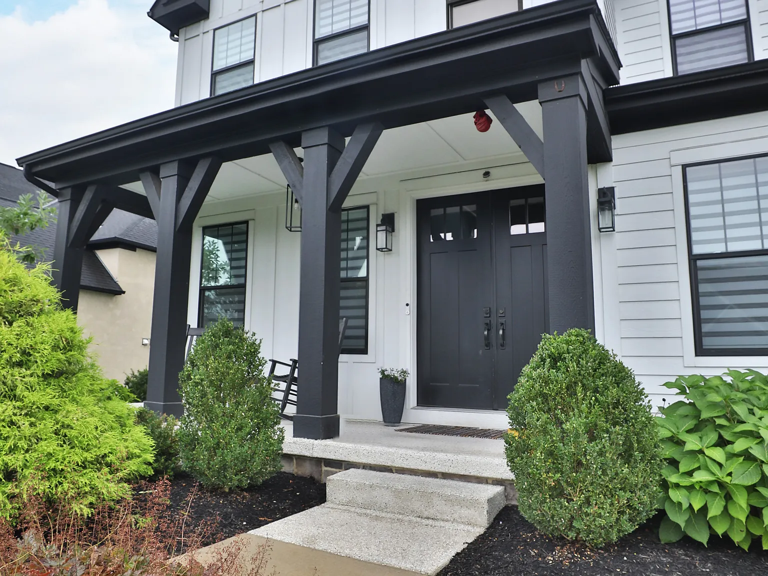 5 bed, 3888 sqft, $5,799 — Photo 4
