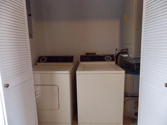 4th image of 140 Lanier Dr #196
