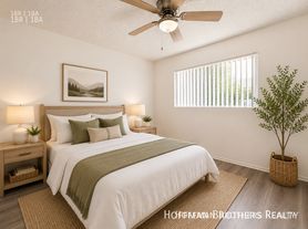18522 Clark St, Tarzana, CA
