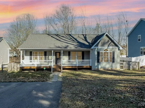 109 Lakeview Dr, Colonial Beach, VA 22443