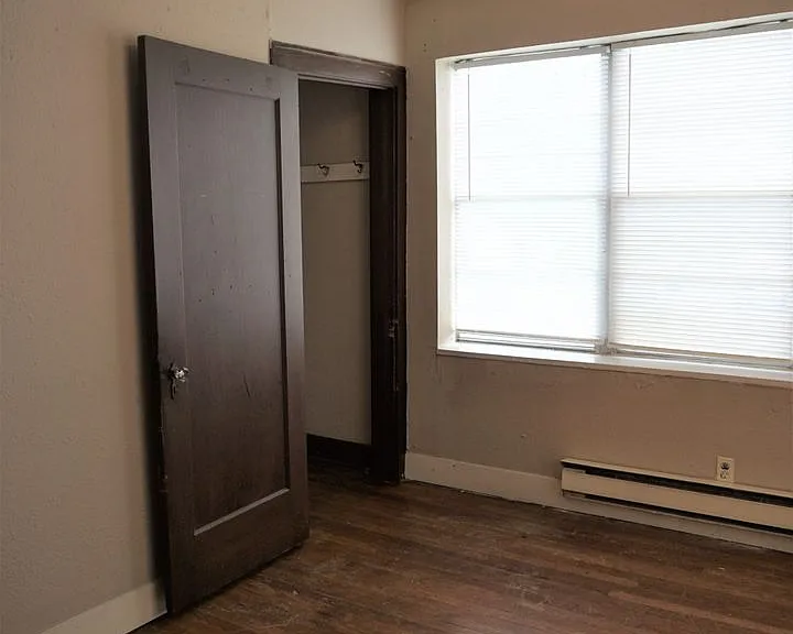 3400 N Robinson Ave — Photo 16