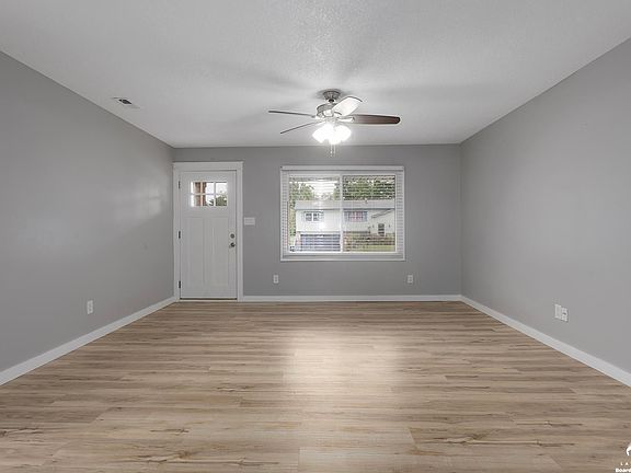 3rd image of 1842 W 27th Ter