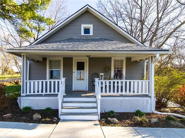 2214 Elm St, Saint Joseph, MO 64505
