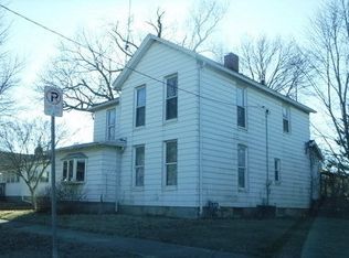1003 Wright St, Bloomington, IL 61701
