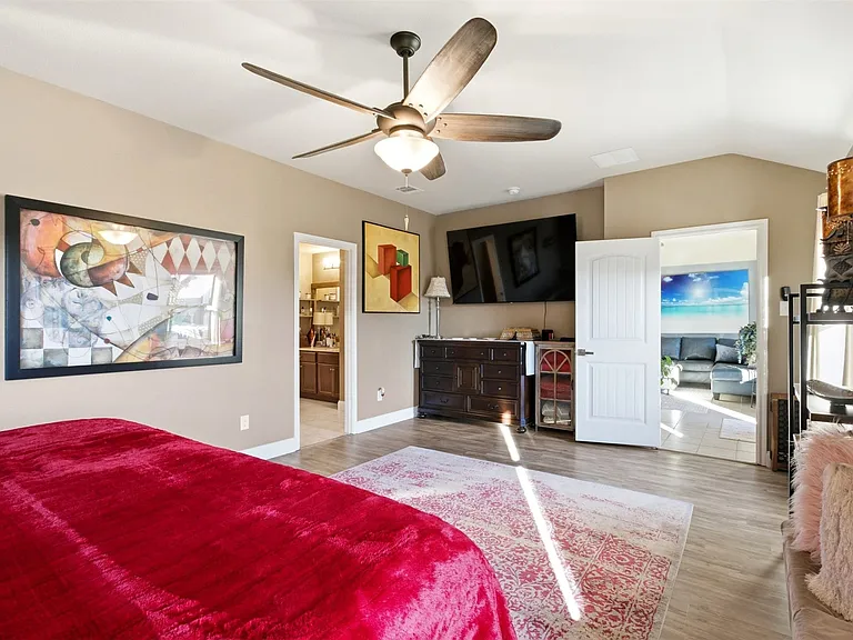 1036 Decker Dr — Photo 17