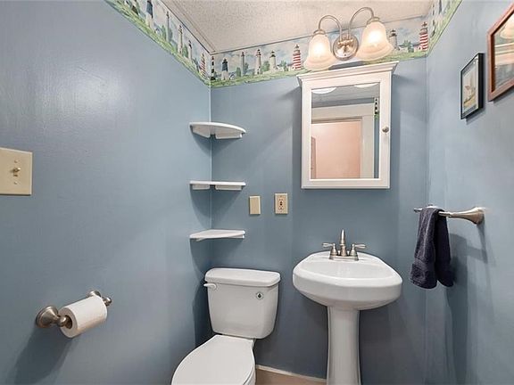 2nd image of 26-28 Union St