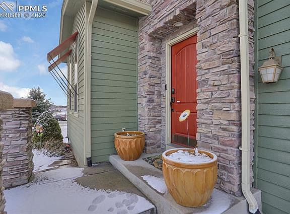 3rd image of 8094 Winding Passage Dr