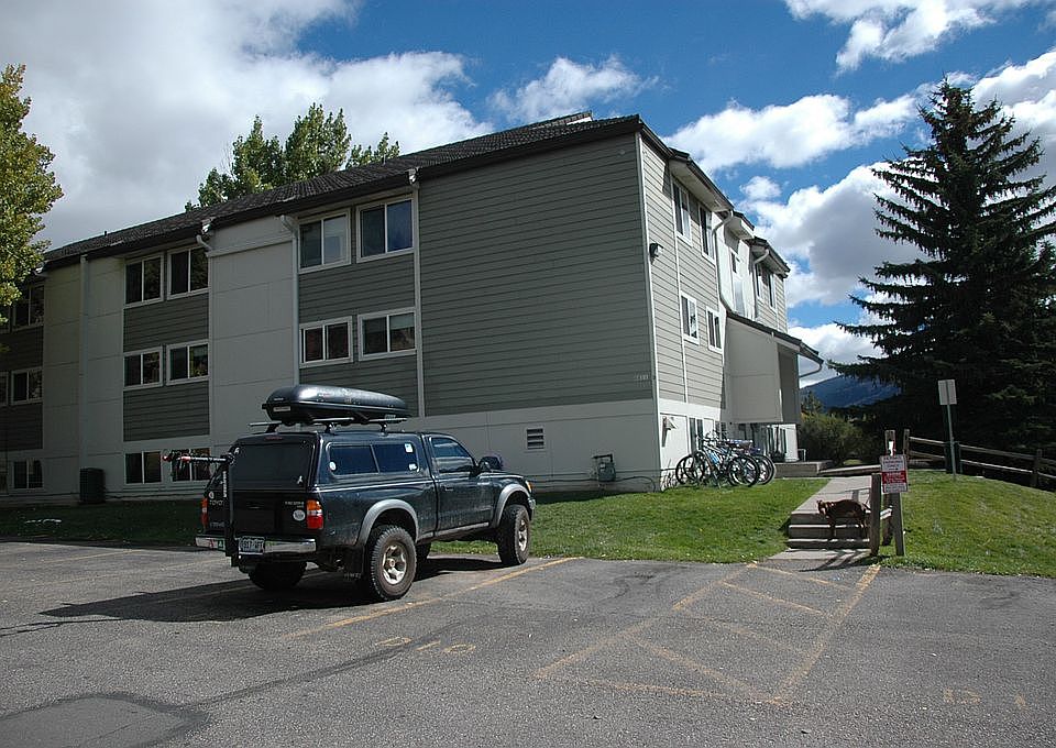 1st image of 811 W Beaver Creek Blvd #D2