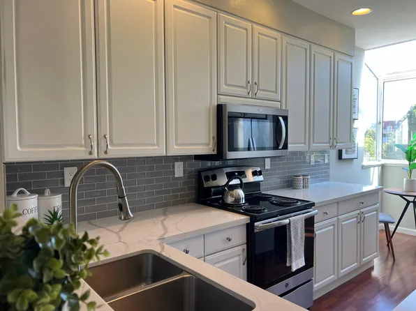 2585 Park Blvd APT Z216, Palo Alto, CA 94306