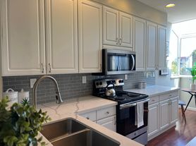 2585 Park Blvd, Palo Alto, CA
