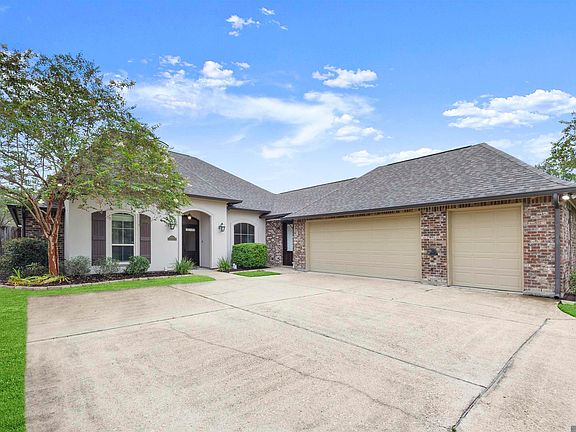 3rd image of 18379 Hidden Ridge Ct