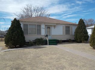 1726 N Delaware Ave, Roswell, NM 88201