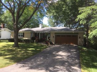 356 Beverly Rd, Barrington, IL 60010