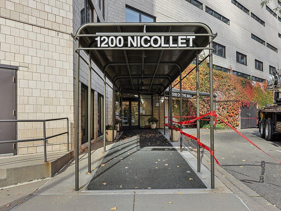 1st image of 1200 Nicollet Mall APT 426