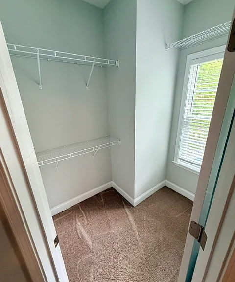 Master bedroom (walk-in closet)