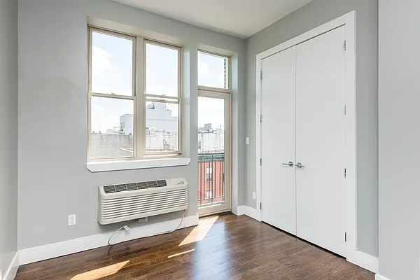 Rented by Nooklyn NYC LLC | media 55