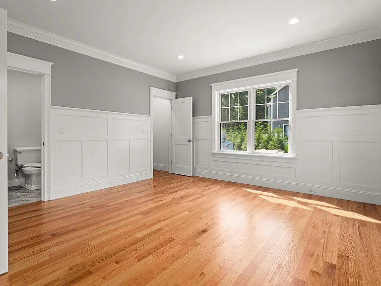 585 Lowell St — Photo 19
