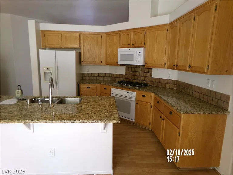 915 Dover Glen Dr #0 — Photo 4