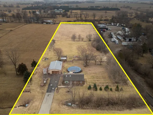 20117 W South Arsenal Rd, Wilmington, IL 60481