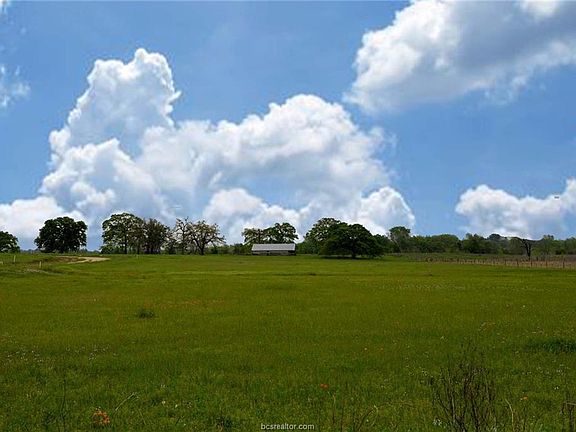 2nd image of 5042 Horseshoe Dr