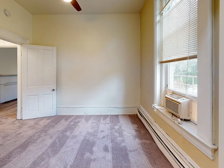 2419 Vine St #3 — Photo 6