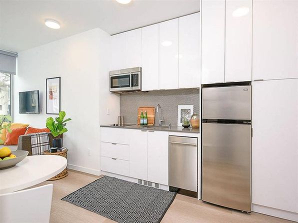 3825 Bridge Way N #304