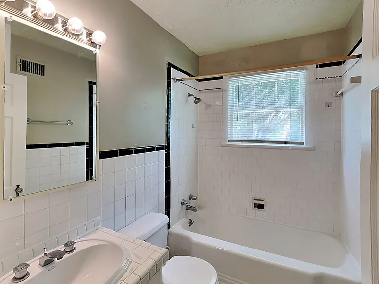 3551 W 4th St #1 — Photo 13