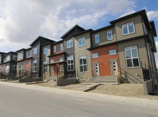 18 Sage Bluff Line NW, Calgary, AB T3R0X9