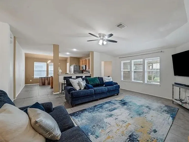 2507 Rustic Trail Ln — Photo 7