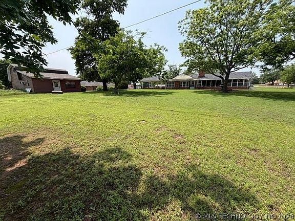 4th image of 202 Sooner Rd