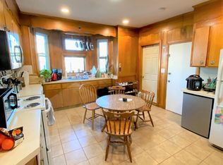 148 Broadway #2R, Somerville, MA 02145