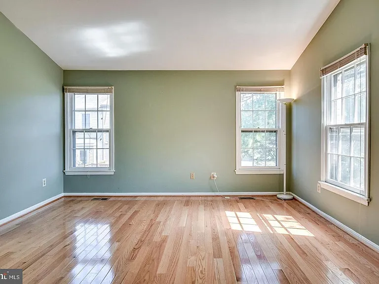 4216 Fox Lake Dr — Photo 13