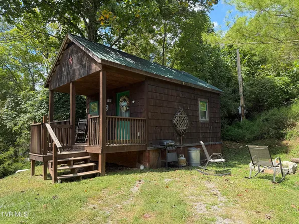655 Noah Snyder Rd, Mountain City, TN 37683